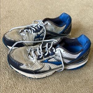 Brooks GTS Running Shoes